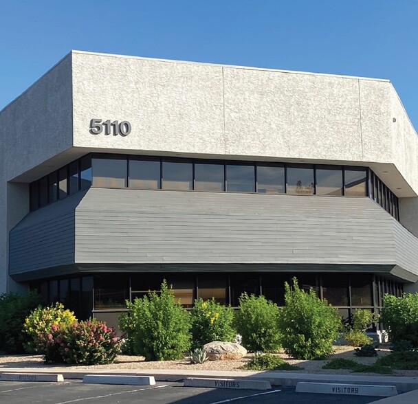 5110 N 40th St, Phoenix, AZ à louer - Photo de l’immeuble – Image 1 sur 7