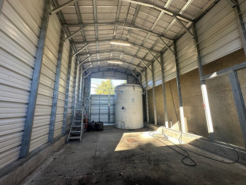 6801 216th St SW, Mountlake Terrace, WA à louer - Photo de l’immeuble – Image 2 sur 8