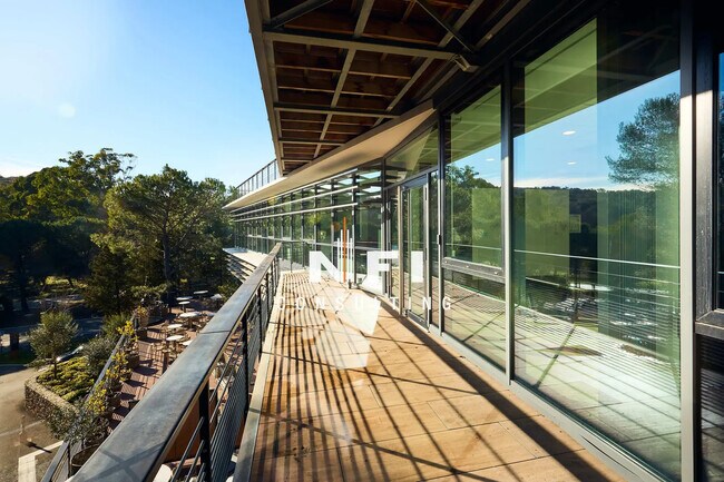 Plus de détails pour Bureau à louer