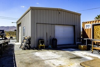 61046 Twentynine Palms Hwy, Joshua Tree, CA à louer Photo intérieure– Image 1 sur 4