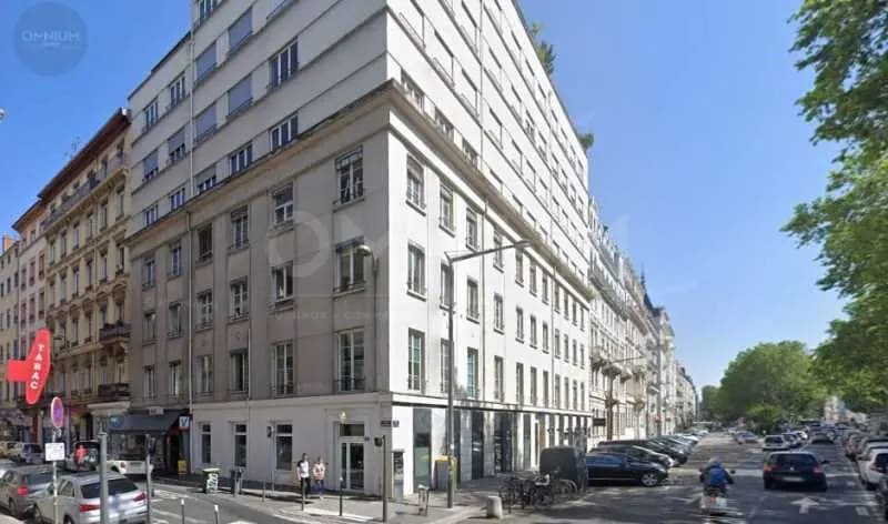 Bureau dans Lyon à louer - Photo de l’immeuble – Image 1 sur 5