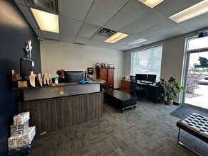 11929 40th St SE, Calgary, AB à louer Photo intérieure– Image 2 sur 6