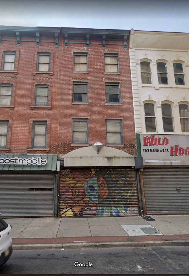 Portfolio of 3 For Sale portefeuille de 3 biens à vendre sur LoopNet.fr Photo principale– Image 1 sur 4