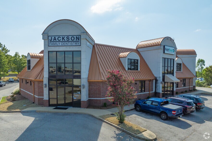 9035 E Sandidge Rd, Olive Branch, MS à louer - Photo de l’immeuble – Image 3 sur 4