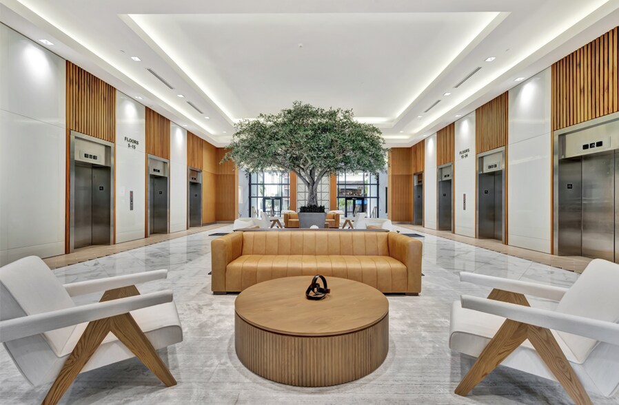 110 E Broward Blvd, Fort Lauderdale, FL à louer - Photo intérieure – Image 1 sur 5