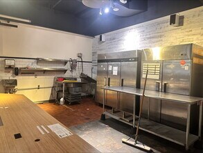 918 SW Yamhill St, Portland, OR à louer Photo intérieure– Image 1 sur 4