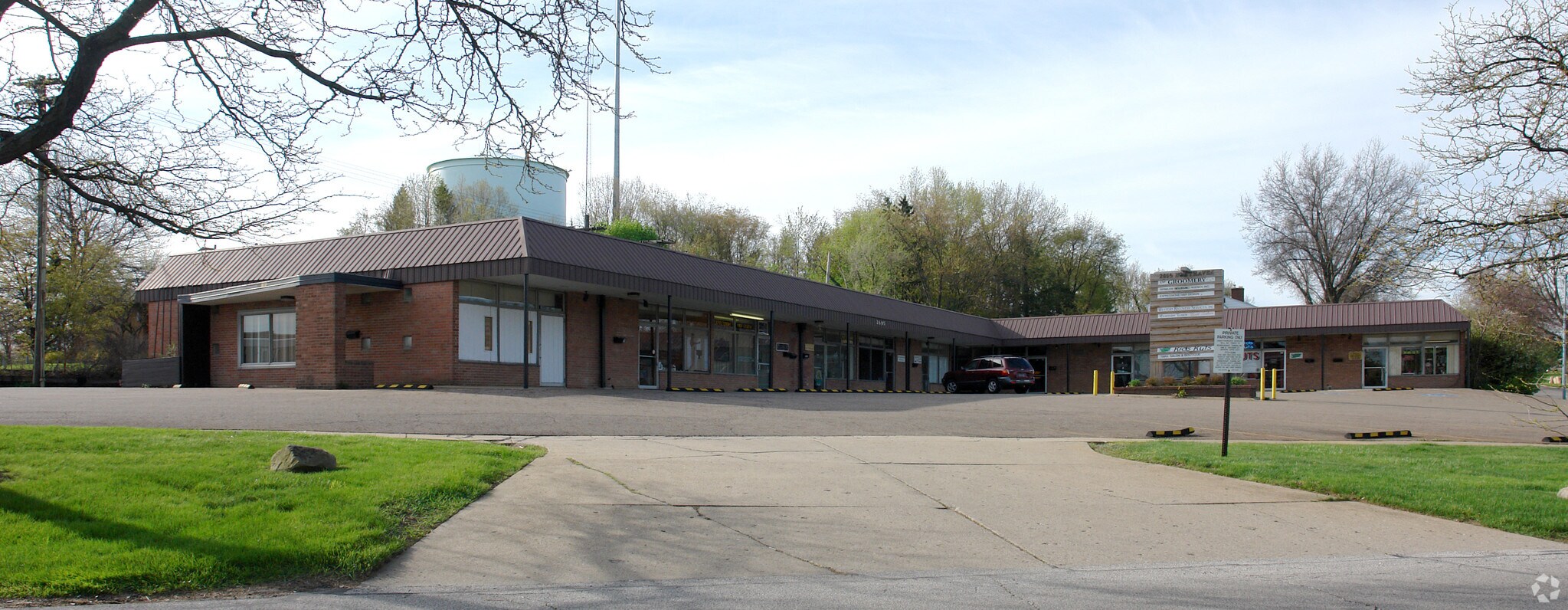2695 N Haven Blvd, Cuyahoga Falls, OH à louer Photo principale– Image 1 sur 9