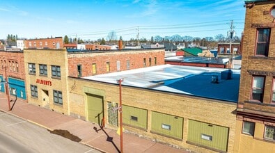 300 6th St, Calumet, MI - Vue aérienne  vue de carte - Image1