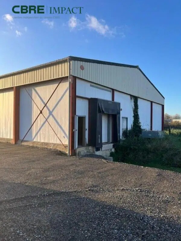 Plus de détails pour Local d'activités à louer