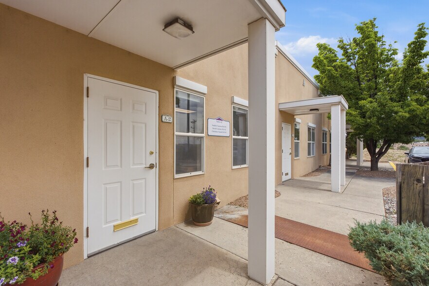 2074 Galisteo St, Santa Fe, NM à vendre - Photo de l’immeuble – Image 2 sur 26