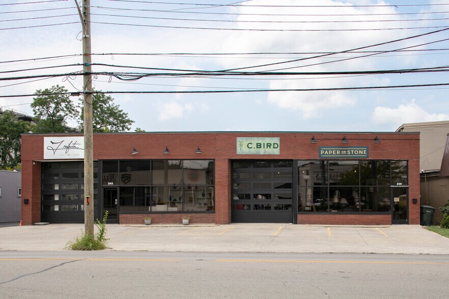 243 Walton Ave, Lexington, KY à louer - Photo de l’immeuble – Image 3 sur 18