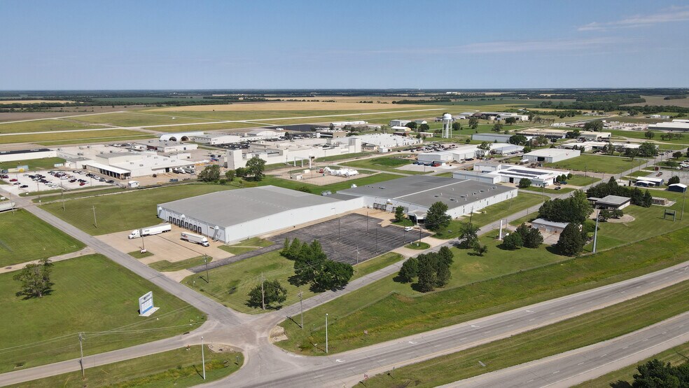 22425 D St, Winfield, KS à louer - Photo de l’immeuble – Image 2 sur 13