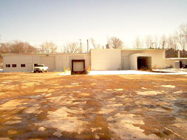 3850 River Rd, Sodus Township, MI à louer - Photo de l’immeuble – Image 2 sur 12