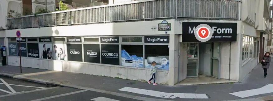 Local commercial dans Paris à louer Photo de l’immeuble– Image 1 sur 3