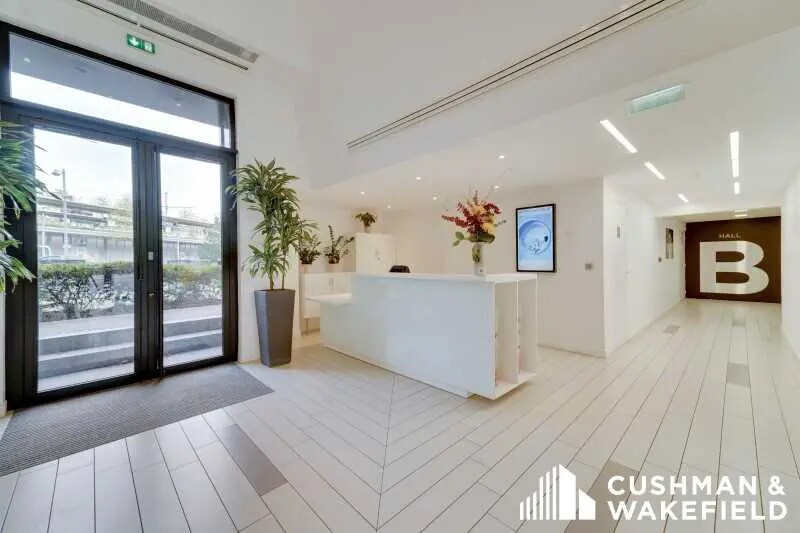 104 Avenue Albert 1Er, Rueil-Malmaison à louer - Hall d’entrée – Image 3 sur 8