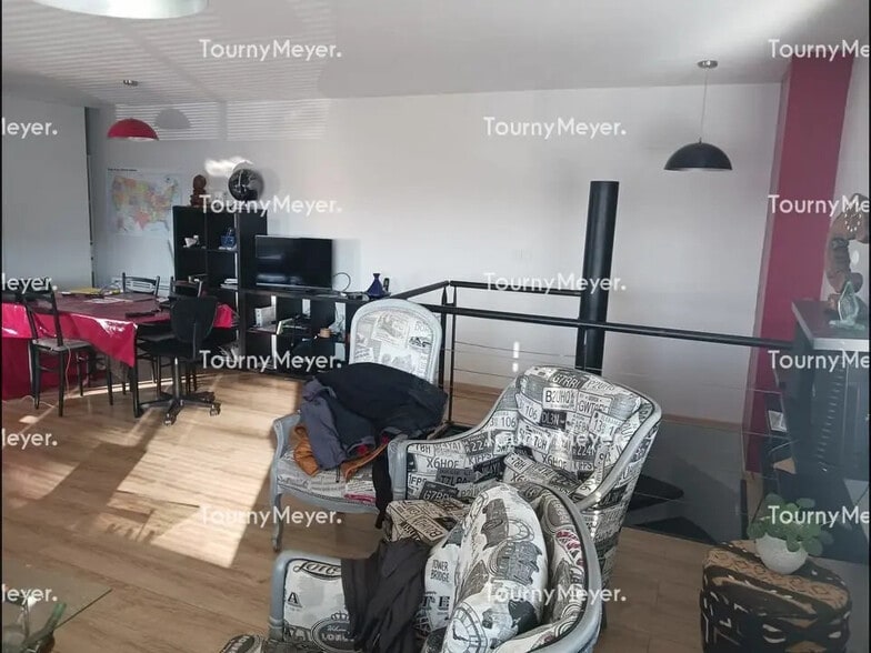 Local d'activités dans Saint-Julien-de-Concelles à vendre - Photo intérieure – Image 2 sur 4