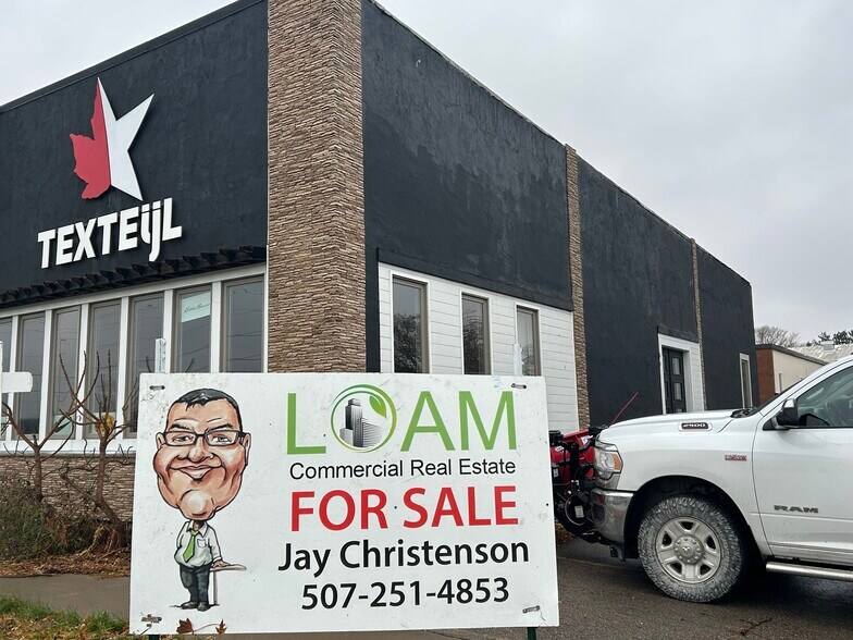 102 SE 2nd Ave, Elgin, MN à vendre - Photo de l’immeuble – Image 2 sur 5