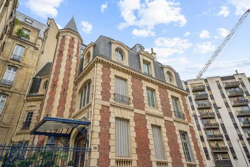 25 Rue Murillo, Paris à louer - Photo de l’immeuble – Image 1 sur 4