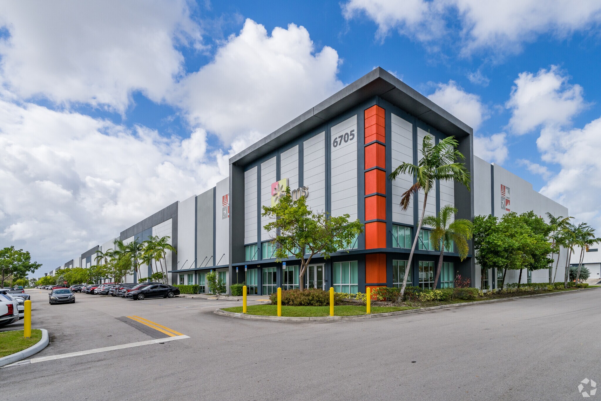 6705 NW 36th St, Miami, FL à louer Photo principale– Image 1 sur 5