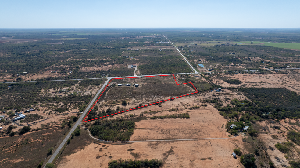 6286 FM 2146, Jourdanton, TX à vendre - Photo de l’immeuble – Image 3 sur 42