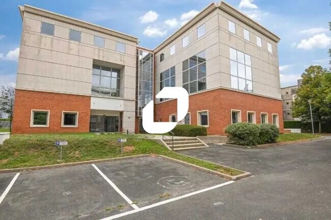 Plus de détails pour Bureau à louer