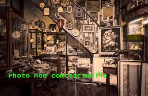 Plus de détails pour Local commercial à louer