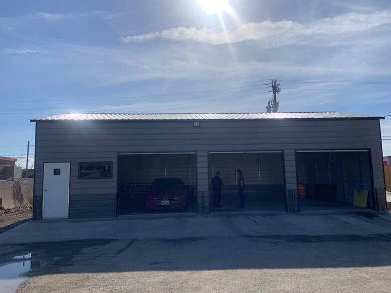 6616 Fm 78, San Antonio, TX à louer - Photo de l’immeuble – Image 1 sur 10