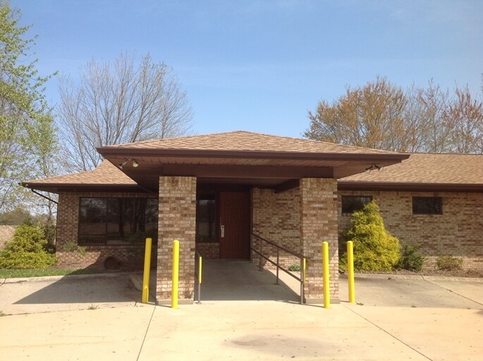 510 W Jackson St, Mulberry, IN à louer - Photo de l’immeuble – Image 3 sur 14