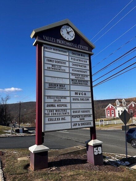 59 E Mill Rd, Long Valley, NJ à vendre - Photo du quartier – Image 3 sur 7