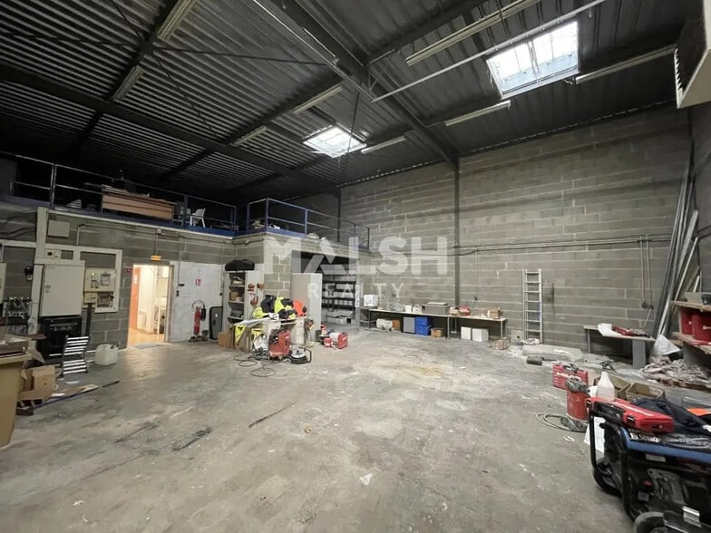 Local d’activités dans MARCILLY-D'AZERGUES à louer - Photo intérieure – Image 2 sur 10