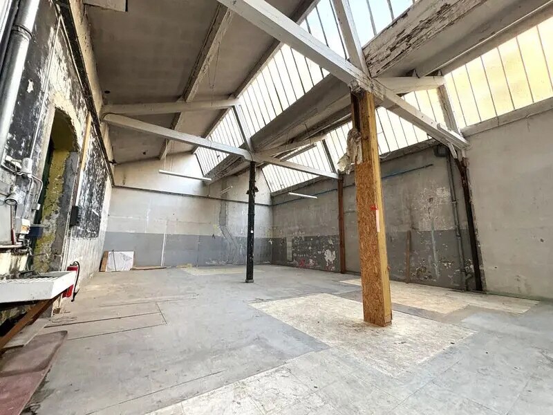 Bureau dans Lyon à louer Photo de l’immeuble– Image 1 sur 5