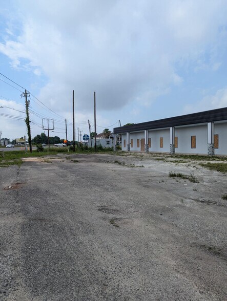 13502 Almeda Road, Houston, TX à louer - Photo de l’immeuble – Image 3 sur 6