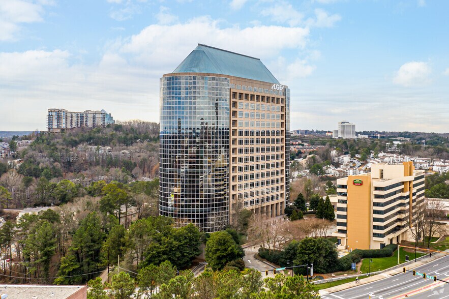 3100 Cumberland Blvd SE, Atlanta, GA à louer - Photo de l’immeuble – Image 2 sur 11