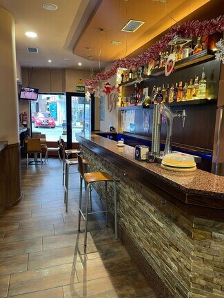 Plus de détails pour Rúa Torre, 59, A Coruña - Local commercial à louer