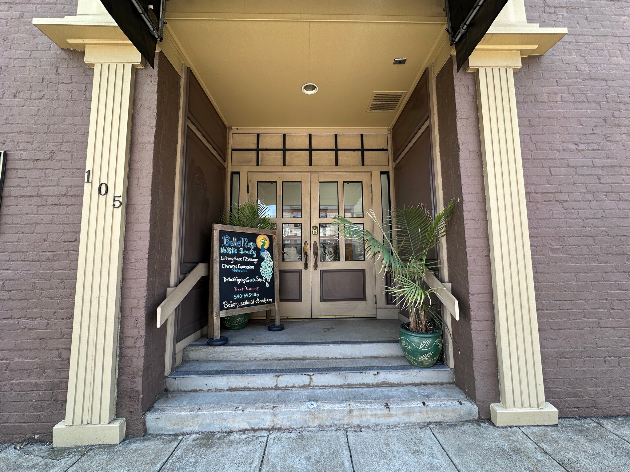 105 N Main St, Culpeper, VA à louer Photo intérieure– Image 1 sur 7