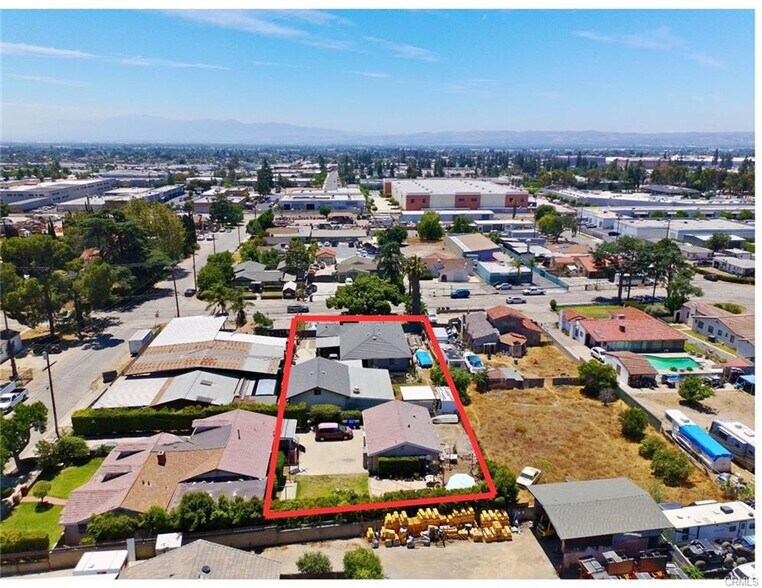 1861 W 9th St, Upland, CA à vendre - Photo principale – Image 1 sur 3