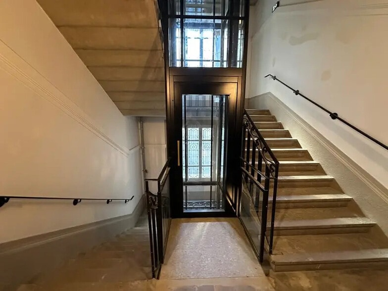 Bureau dans Lyon à louer - Photo de l’immeuble – Image 2 sur 14