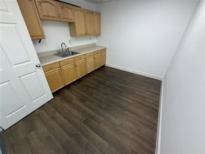 2250 Palm Beach Lakes Blvd, West Palm Beach, FL à louer Photo intérieure– Image 1 sur 9