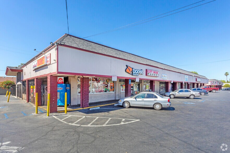505-539 W Dakota Ave, Fresno, CA à louer - Photo principale – Image 1 sur 6