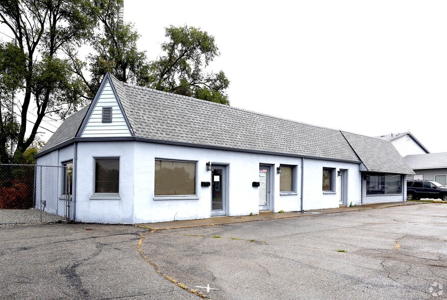 157 Bethel Ave, Beech Grove, IN à louer - Photo de l’immeuble – Image 1 sur 2