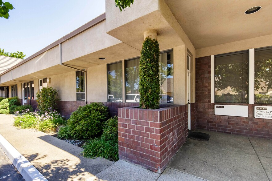756 Porter Ave, Stockton, CA à vendre - Photo de l’immeuble – Image 3 sur 40