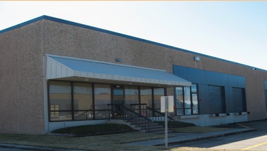 3701-3749 Yale St, Houston, TX à louer Photo de l’immeuble– Image 1 sur 3