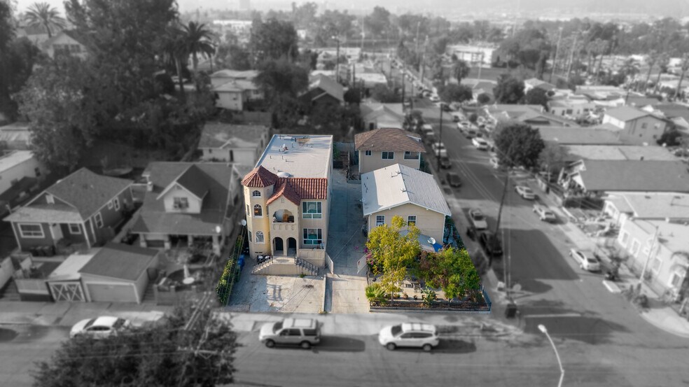 645-649 N Cummings St, Los Angeles, CA à vendre - Photo principale – Image 1 sur 19