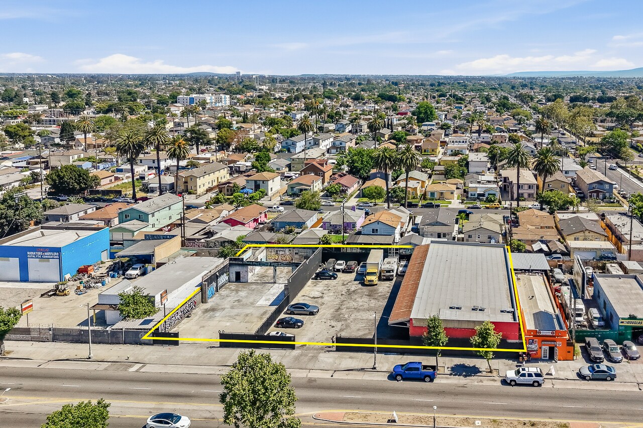 818-828 E Manchester Ave, Los Angeles, CA à vendre Photo de l’immeuble– Image 1 sur 29