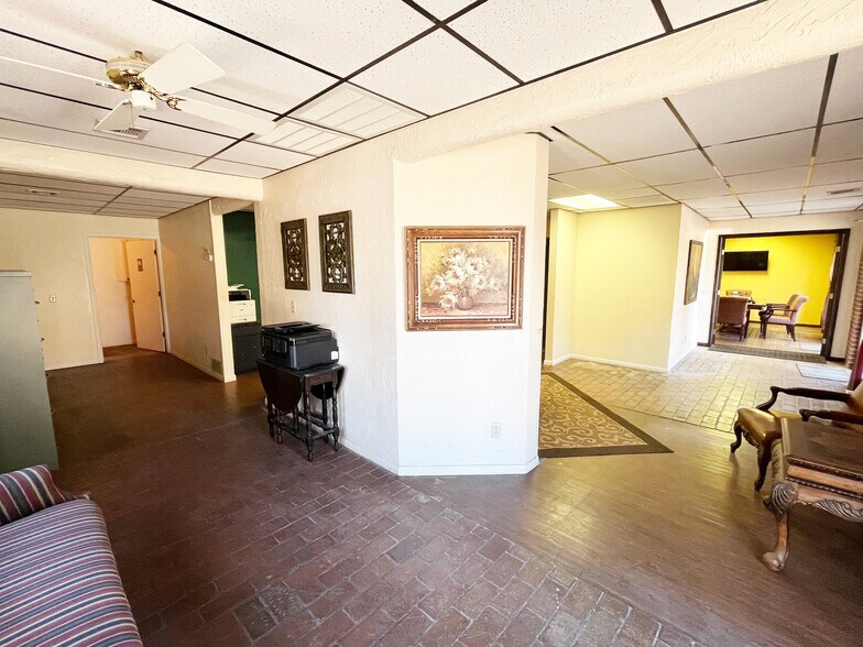 127 S Broad St, Guthrie, OK à vendre - Photo de l’immeuble – Image 3 sur 11