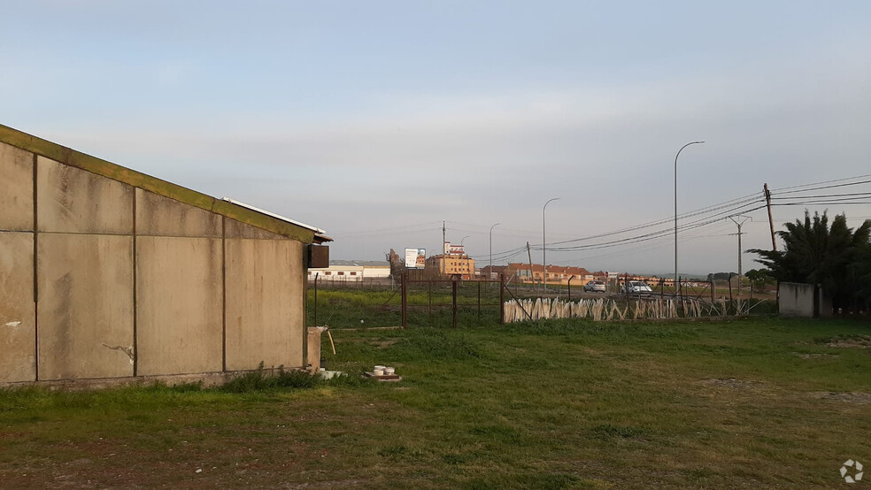 Avenida Doctor Fleming, 52, Yuncos, Toledo à louer - Photo de l’immeuble – Image 3 sur 9