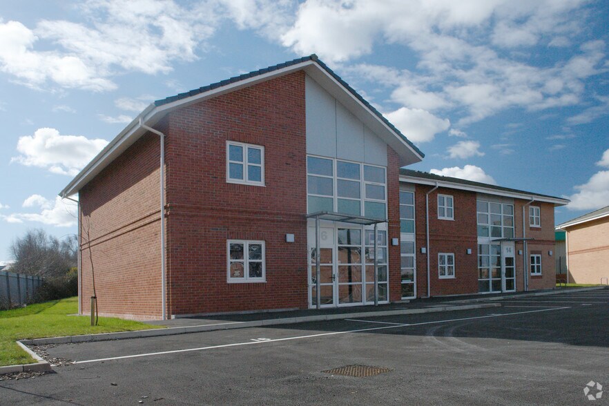 Inward Way, Ellesmere Port à vendre - Photo principale – Image 1 sur 3