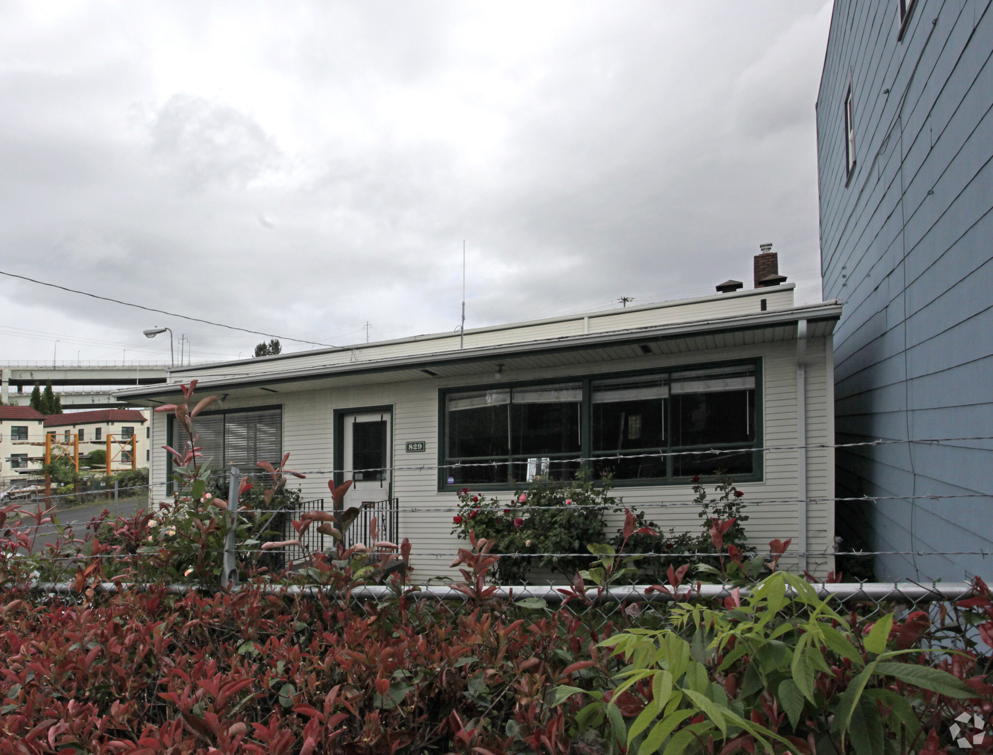 829 N Russell St, Portland, OR à vendre Photo principale– Image 1 sur 3