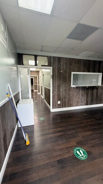 11300 NW 87th Ct, Hialeah, FL à louer - Photo de l’immeuble – Image 3 sur 15