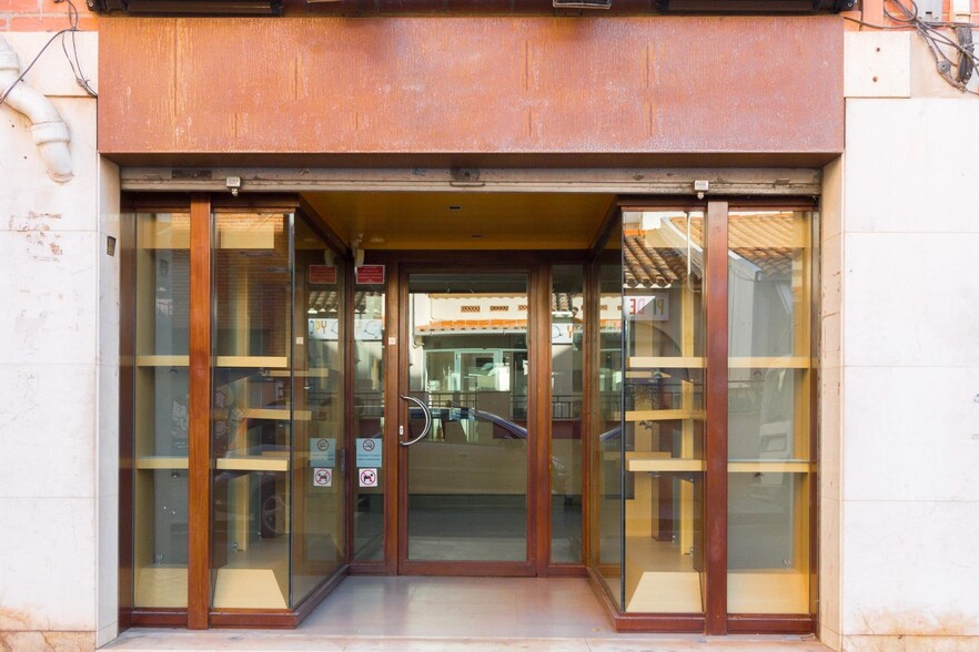 Local commercial dans Viladecans, Barcelona à louer - Photo principale – Image 1 sur 1